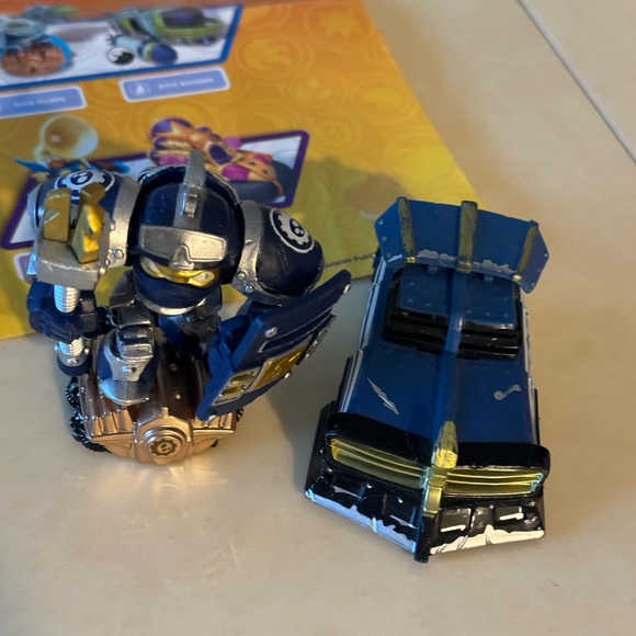 Skylanders Super Chargers Bundle - Picture 8 of 13